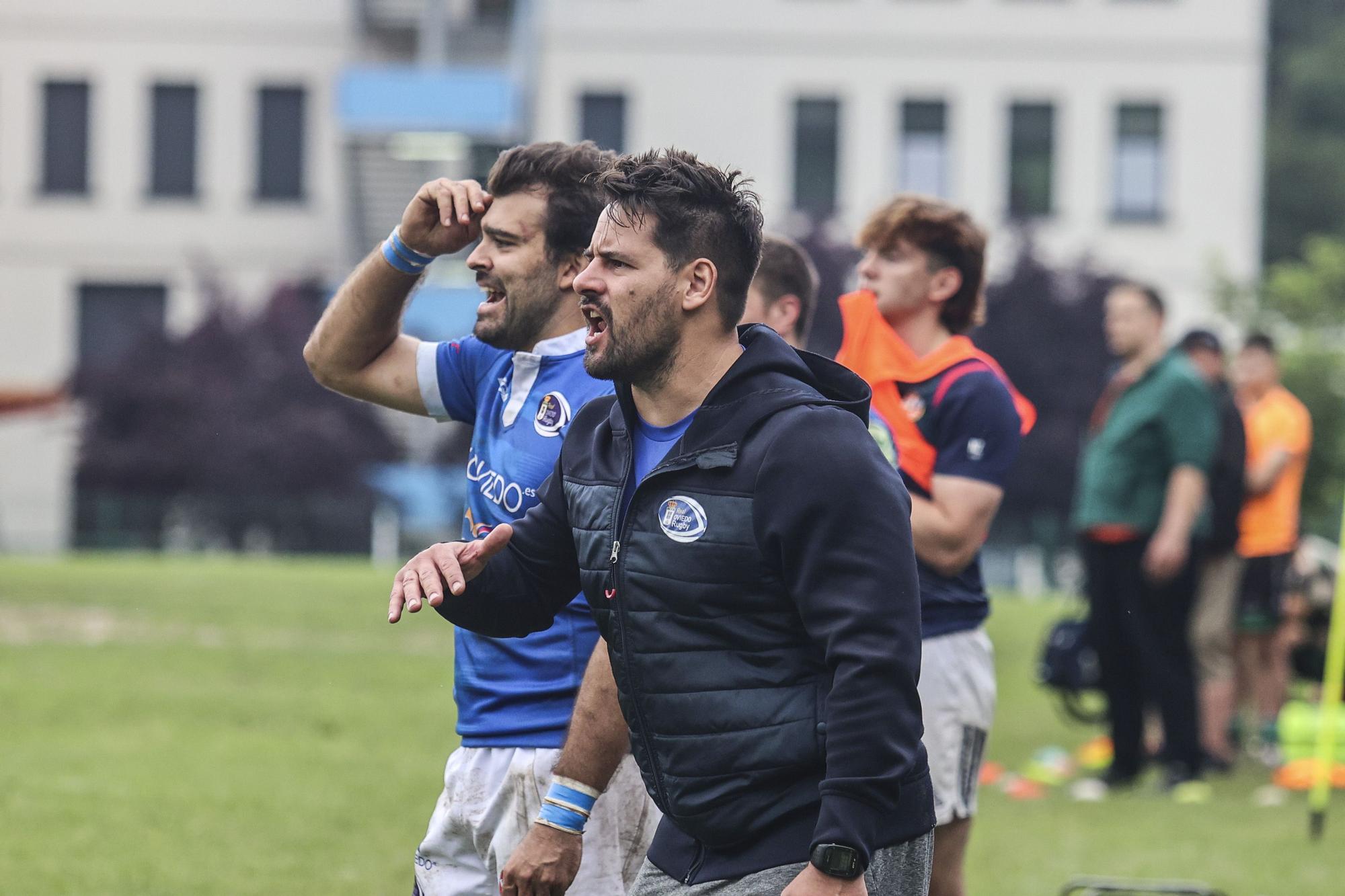 Fiesta del Real Oviedo Rugby tras ascender a División de Honor B