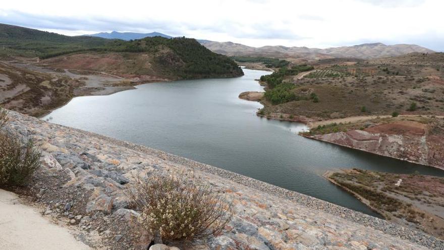 Las lluvias alivian la sequía en el Ebro pero persiste la &quot;escasez&quot; de agua