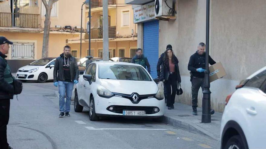 Más de 200 guardias civiles participan en una gran operación antidroga en Palma y Marratxí