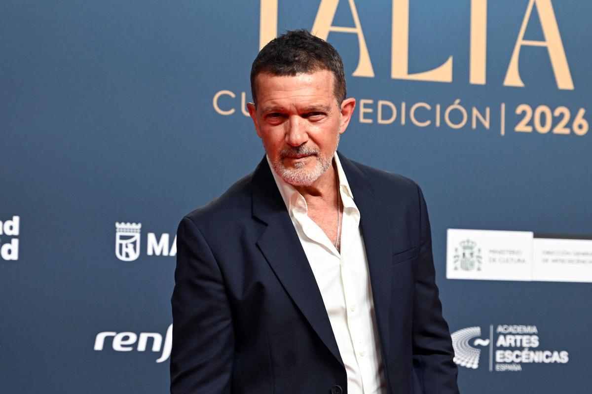 Antonio Banderas durante la gala de entrega de los Premios Talía de la Academia de las Artes escénicas de España, a 18 de mayo de 2026, en Madrid (España). Los Premios Talía son los premios de la Academia de las Artes escénicas de España. Entregados anualmente, reconocen la excelencia en diferentes campos de las artes escénicas en España. PREMIOS;PHOTOCALL José Oliva / Europa Press 18/05/2026. Antonio Banderas;José Oliva