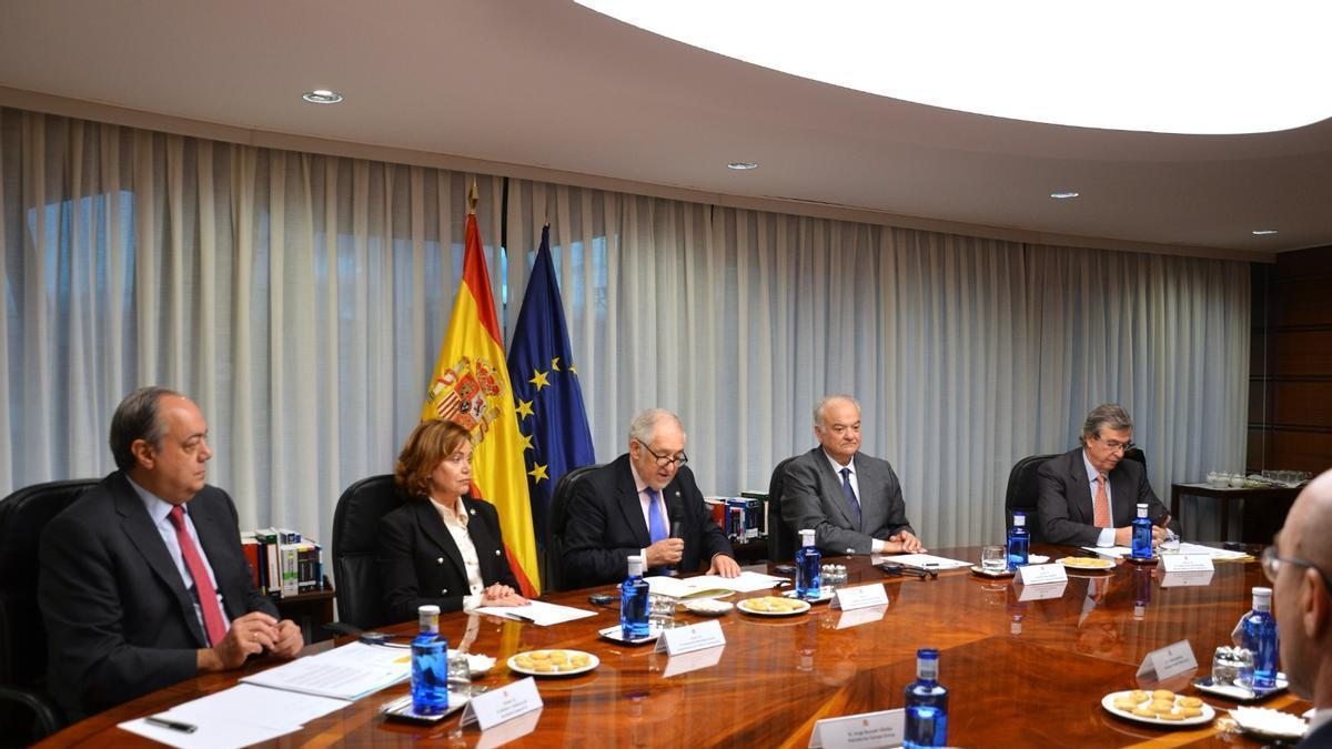 El presidente del TC y varios magistrados durante su reunión con la una delegación de la Comisión de Libertades Civiles, Justicia y Asuntos de Interior (LIBE) del Parlamento Europeo.