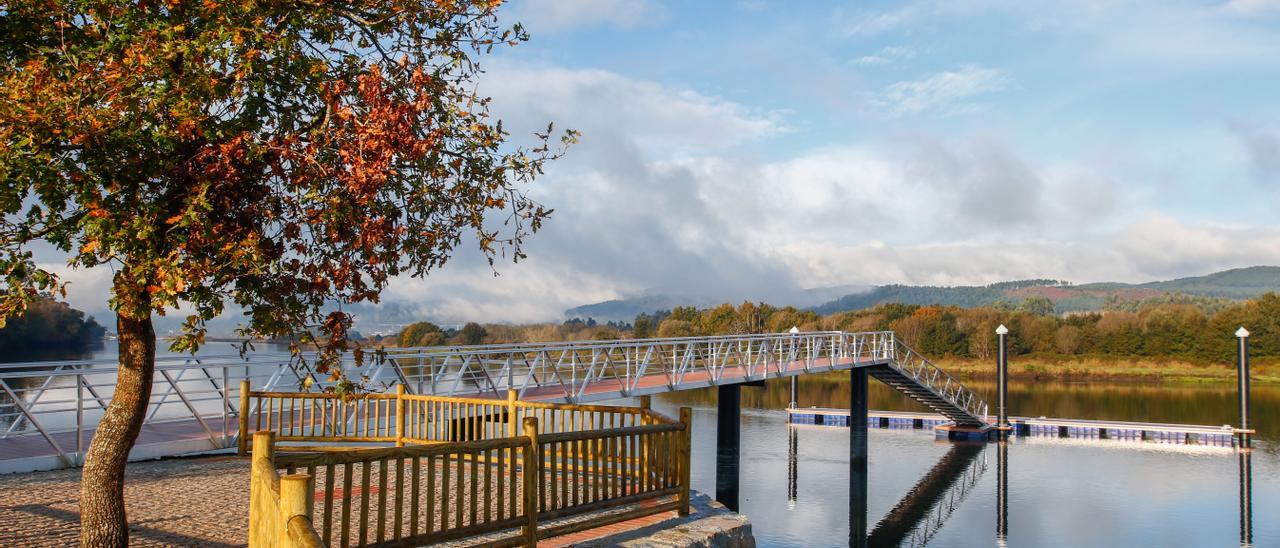 El nuevo embarcadero se encuentra en uno de los tramos más atractivos del río Ulla.