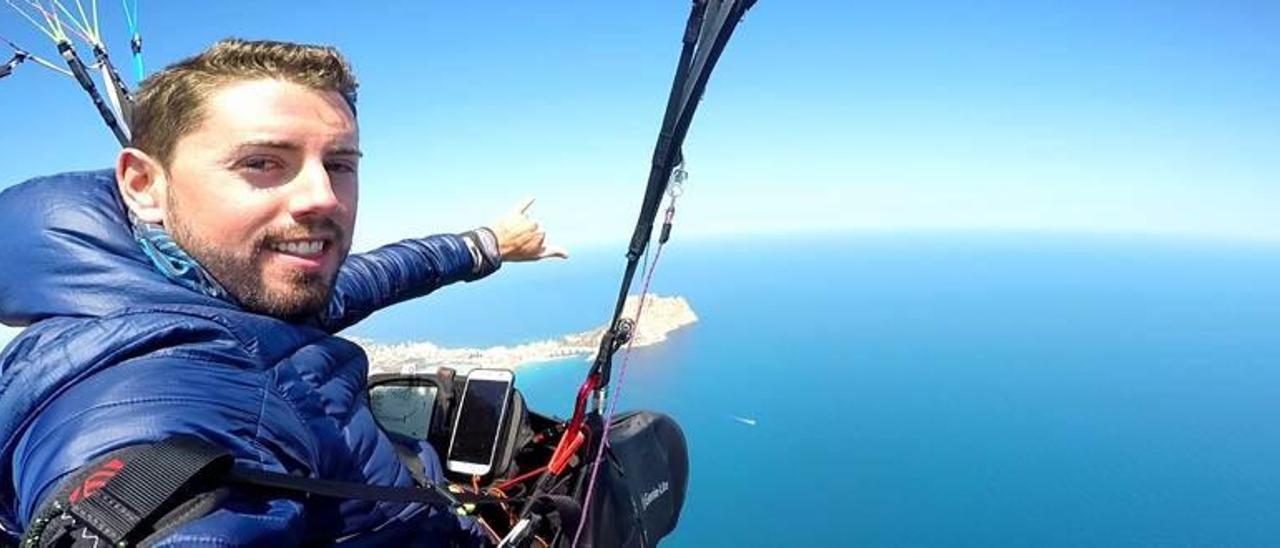 Un vuelo de Rubén en parapente que figura en su perfil de Facebook.