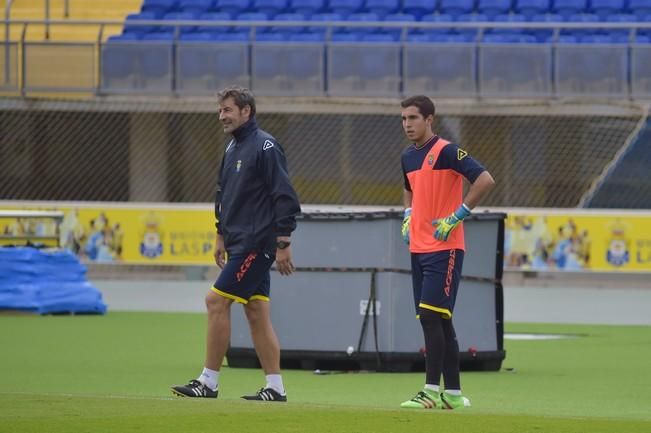 Entrenamiento de la UD en el estadio Gran Canaria