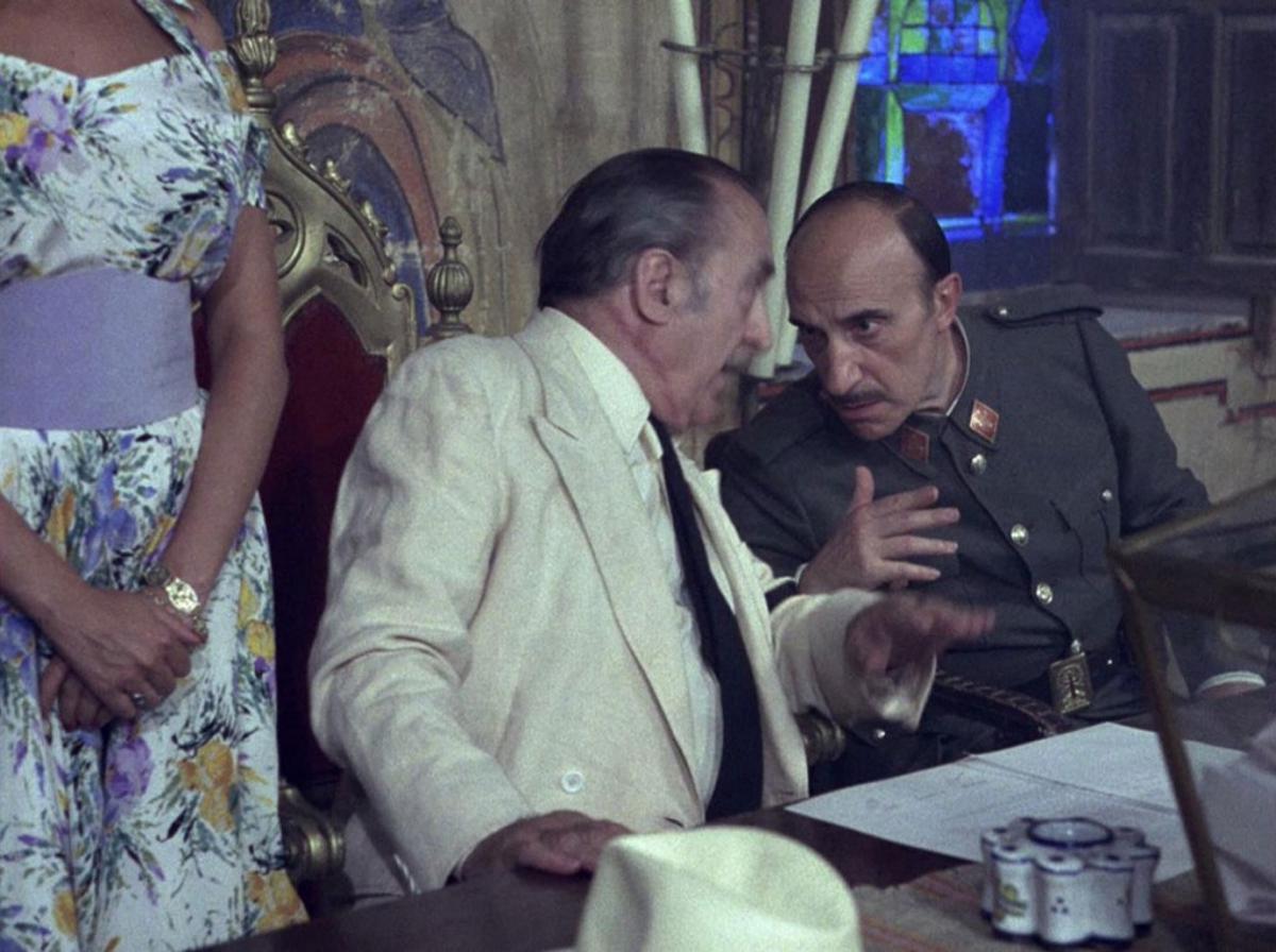 La icónica escena de las elecciones en ‘Amanece, que no es poco’.