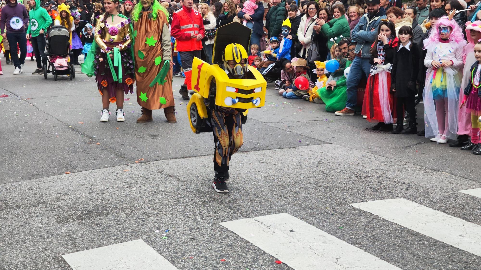 En imágenes, el Antroxu de Mieres.