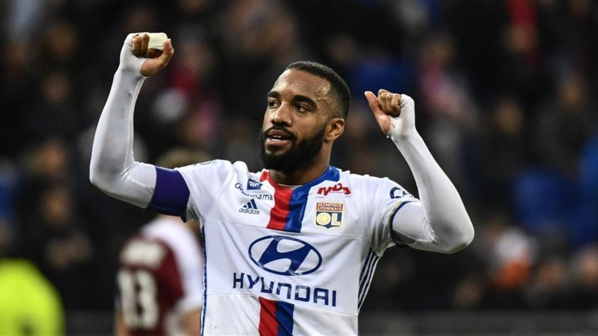 El Atlético seduce a Lacazette