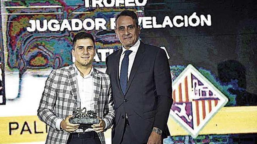 Mati Rosa, premio al jugador revelaciÃ³n en la gala de la LNFS.