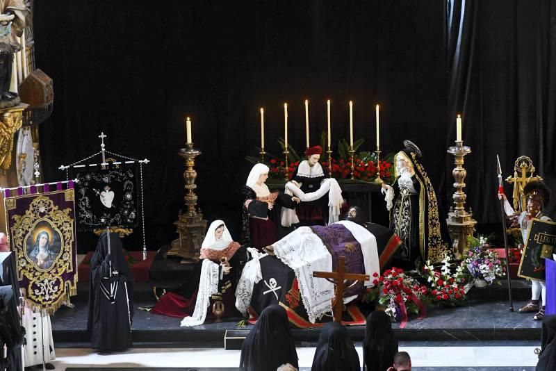 Acto de la Virgen de la Soledad ante el Cristo de la Cama