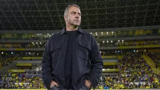 Flick: "No estamos contentos por el juego, sí por los tres puntos"