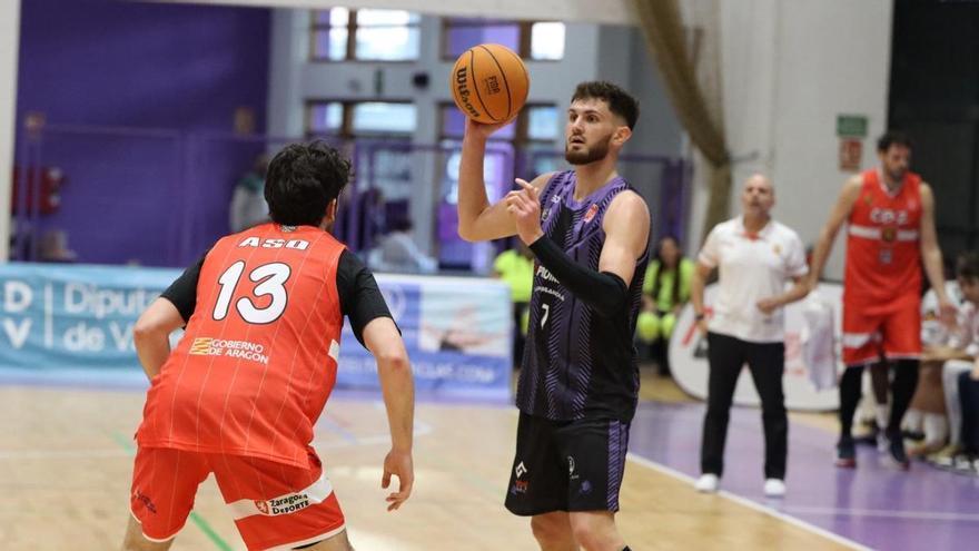 Proinbeni no cede y mantiene el pulso a los mejores tras ganar en Zaragoza (78-83)