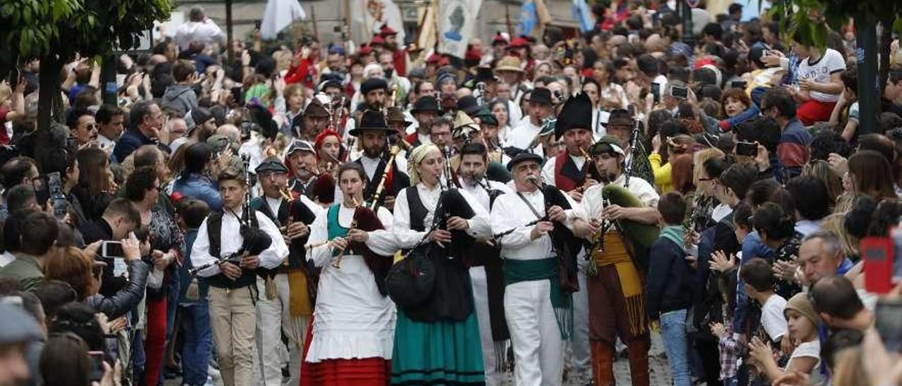 Celebración de la Reconquista, el sábado, por las calles de la ciudad. // Ricardo Grobas