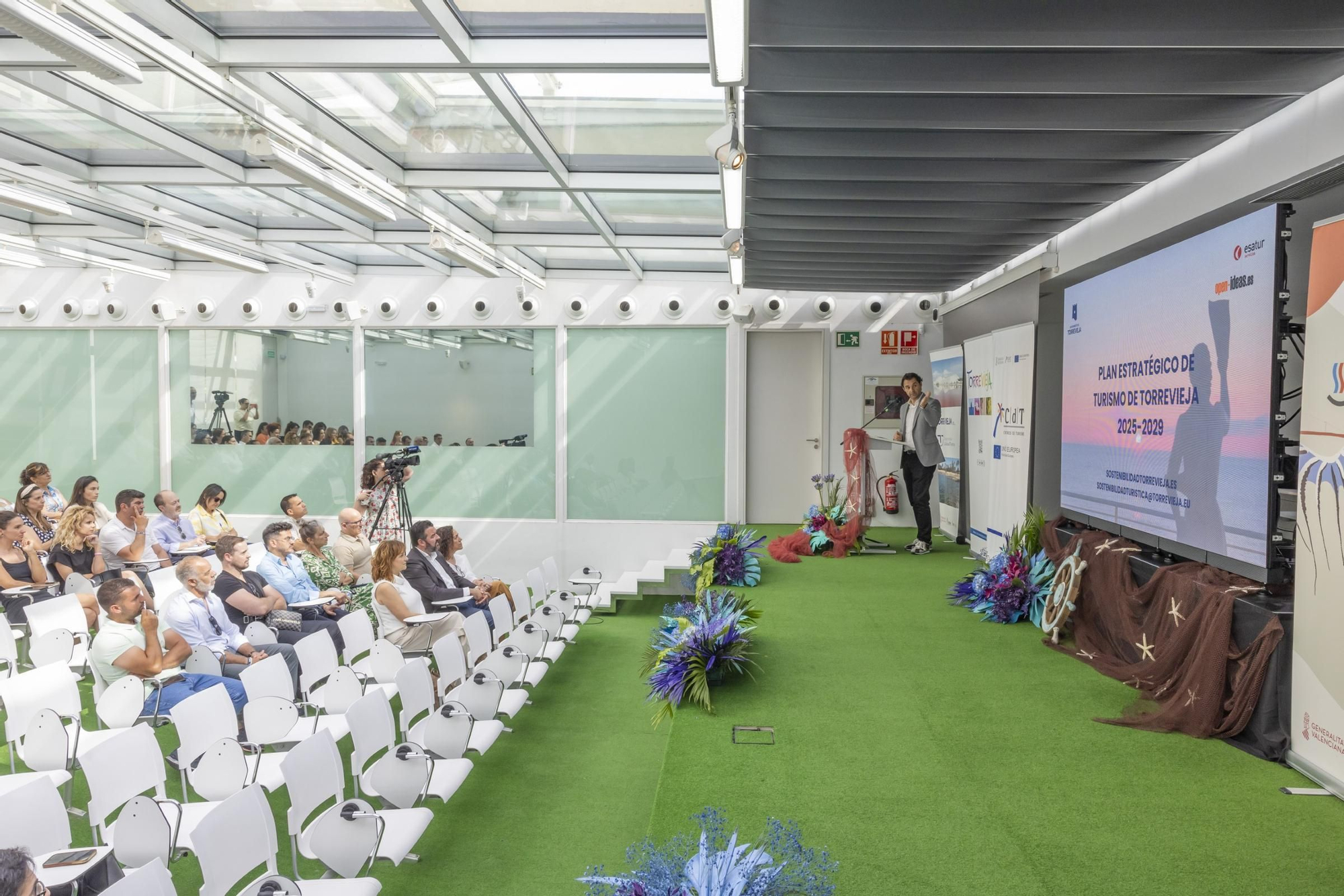 Presentación del nuevo Plan Estratégico de Turismo de Torrevieja en el CdT