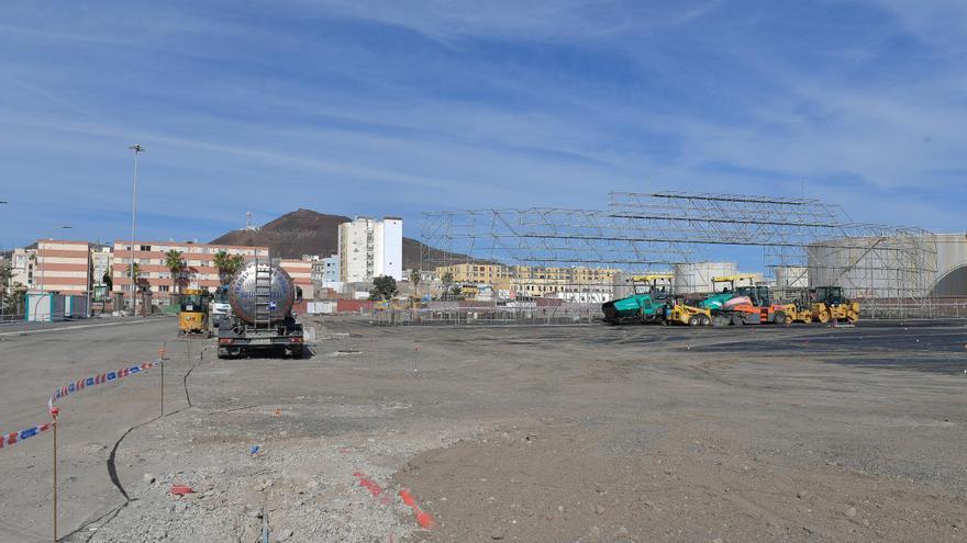 El escenario de Los Carnavales del Mundo se levanta ya en el solar del Puerto de Las Palmas
