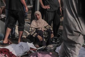 Gaza es queda sense hospitals després de dies d’intensos bombardejos israelians sobre civils