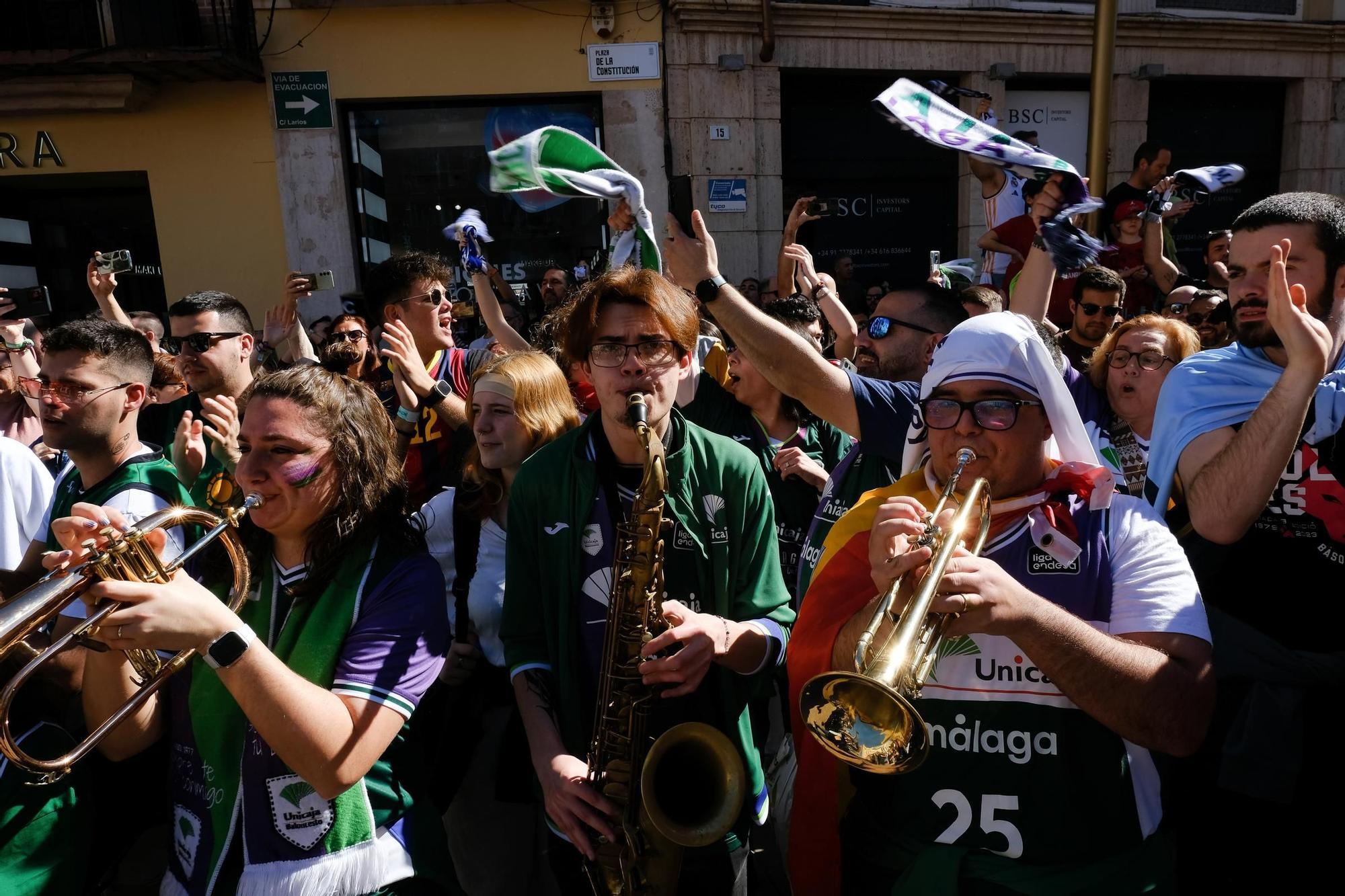 Las aficiones de la Copa toman el centro de Málaga