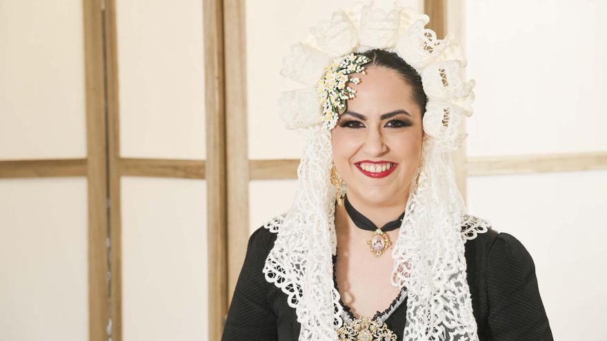 Amaia Requena González, candidata de la Hoguera Gran Vía-Garbinet