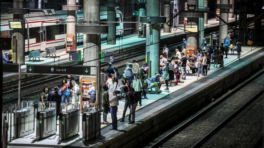 Oviedo lleva quince años a la espera de la conexión de sus estaciones de autobús y tren