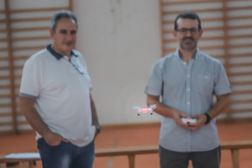 Taller de programación de drones en el IES El Palm