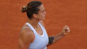 Sabalenka aprieta el puño durante la final en Madrid