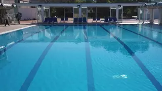 Clausuran la piscina de Benigànim por el reto viral de defecar en el agua