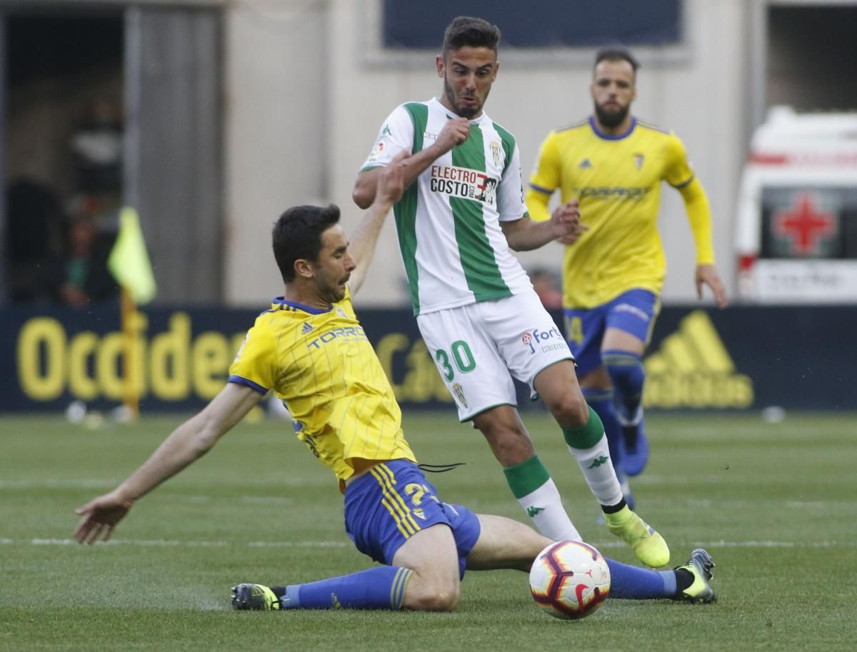 Las imágenes del Cádiz C.F.-Córdoba C.F.