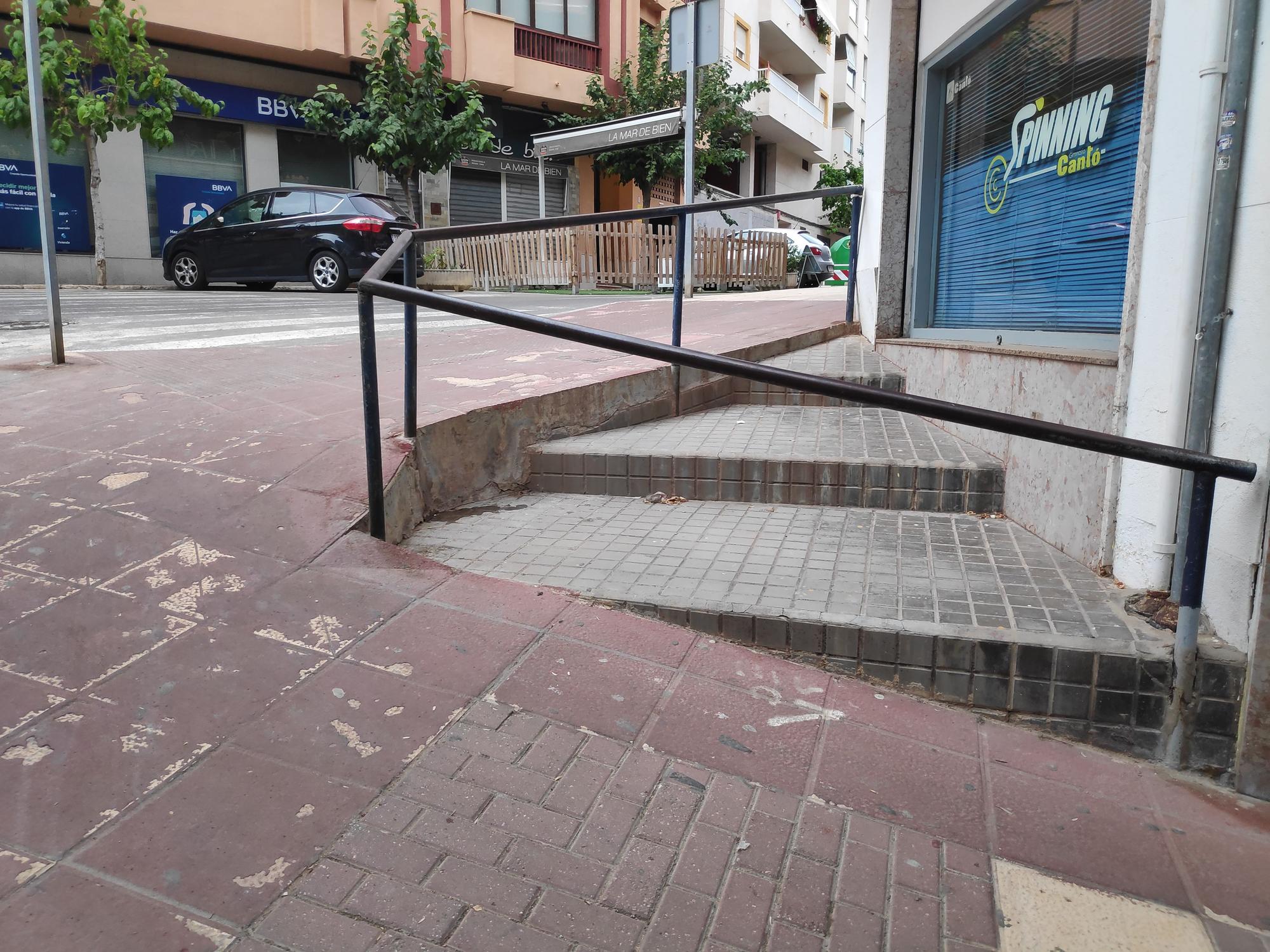 Todos los detalles de la escalera imposible de El Campello