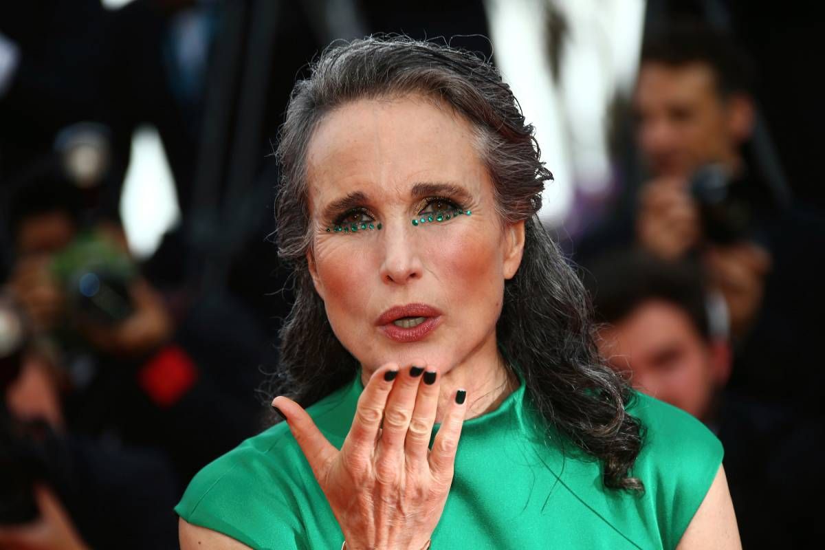Andie MacDowell con maquillaje estilo Euphoria en el Festival de cine de Cannes