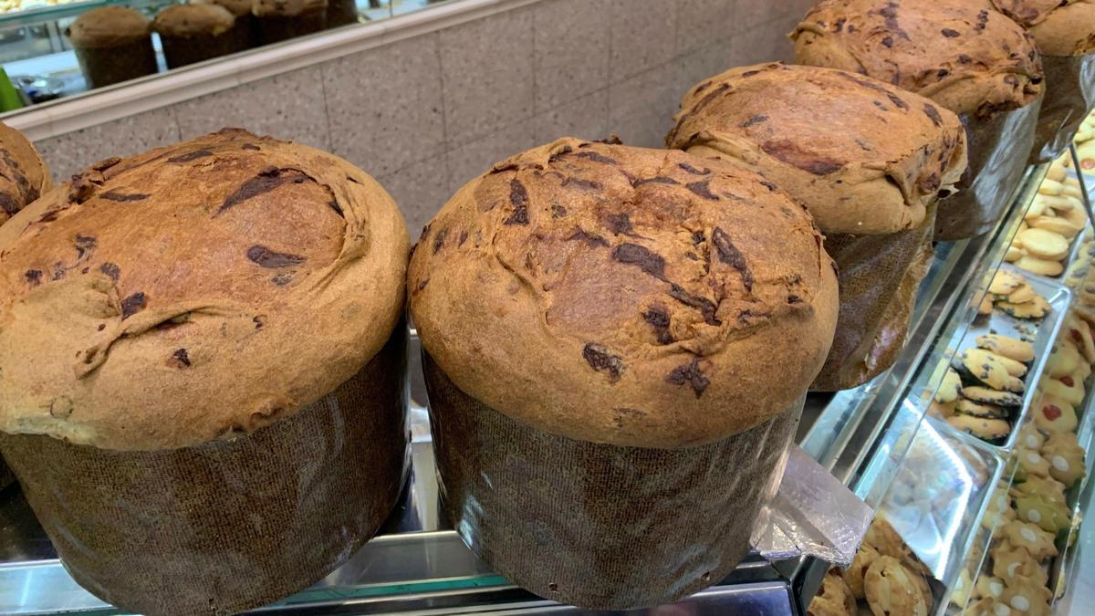 Panettones en una pastelería de Roma.