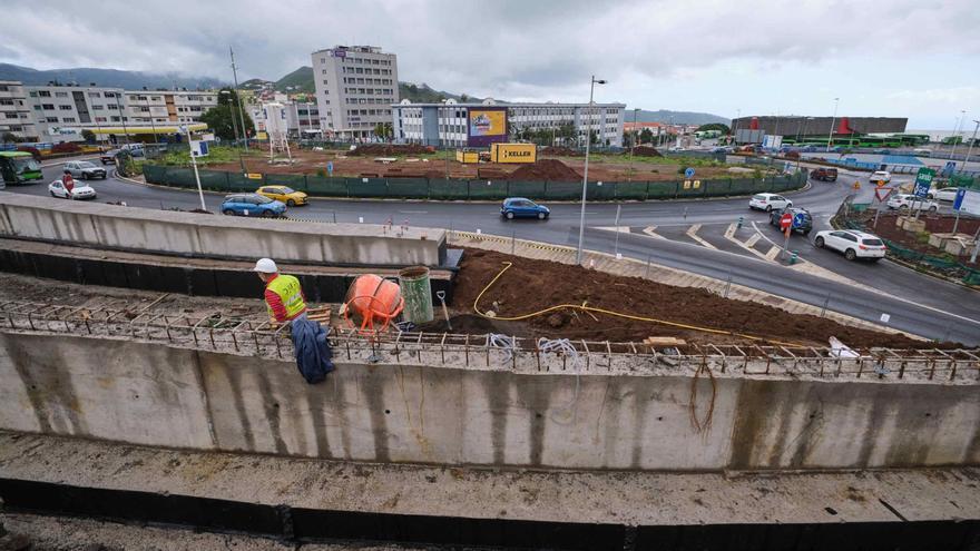 Vista general de la rotonda del Padre Anchieta, en La Laguna, desde la perspectiva de las obras que se desarrollan en su entorno . | | CARSTEN W, LAURITSEN