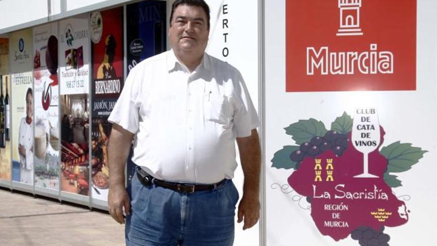 Mateo Párraga, en el recinto de la Muestra de Vino y Alimentación de la Región.