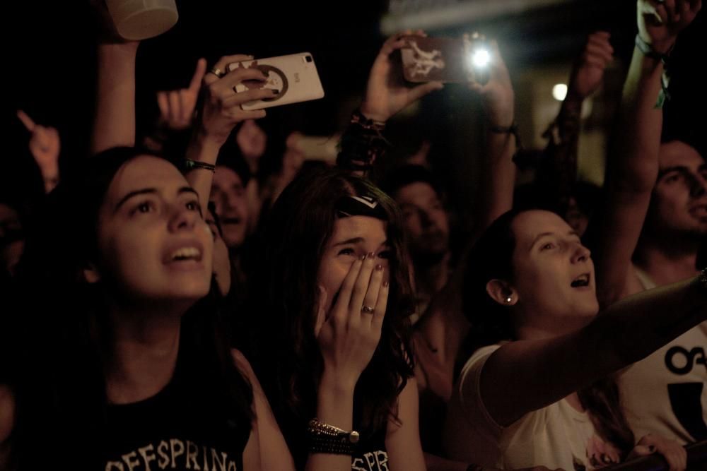 Offspring desata la locura en Gijón