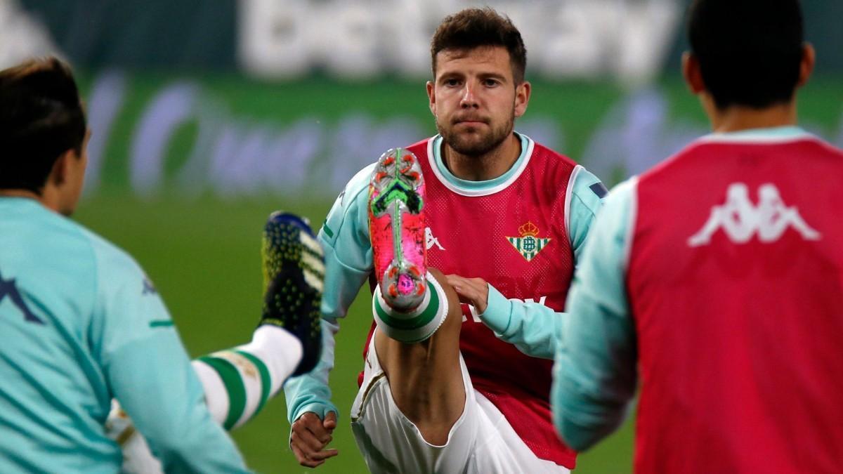 Ruibal, calentando antes de un partido