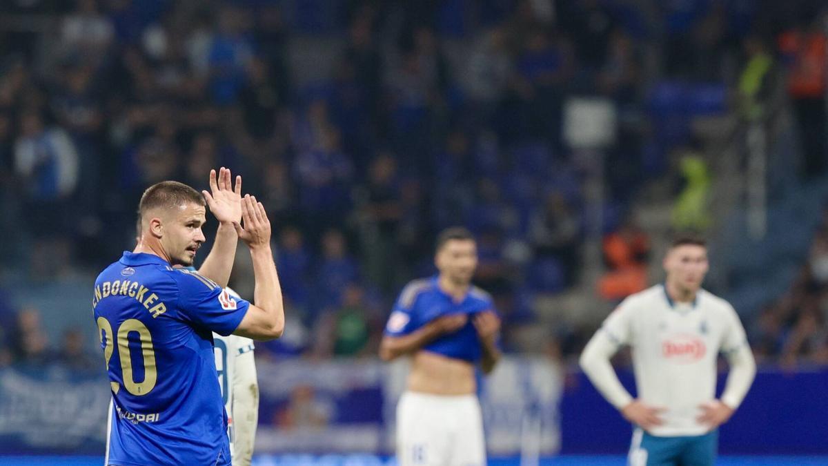 Todas las IMÁGENES del reestreno de Carrión con el Oviedo, con derrota ante el Espanyol