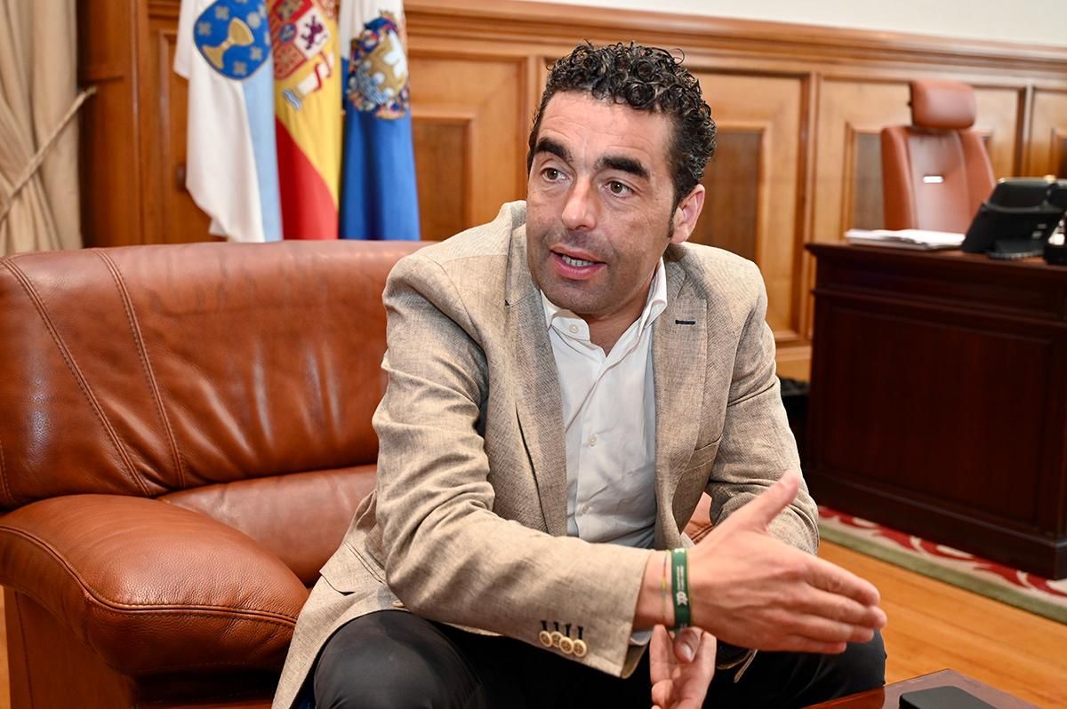 Luis López no Pazo Provincial.