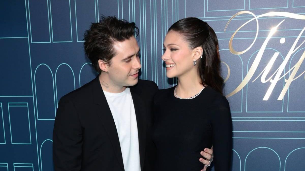 Brooklyn Beckham y Nicola viajan a Europa, pero no para visitar a la familia