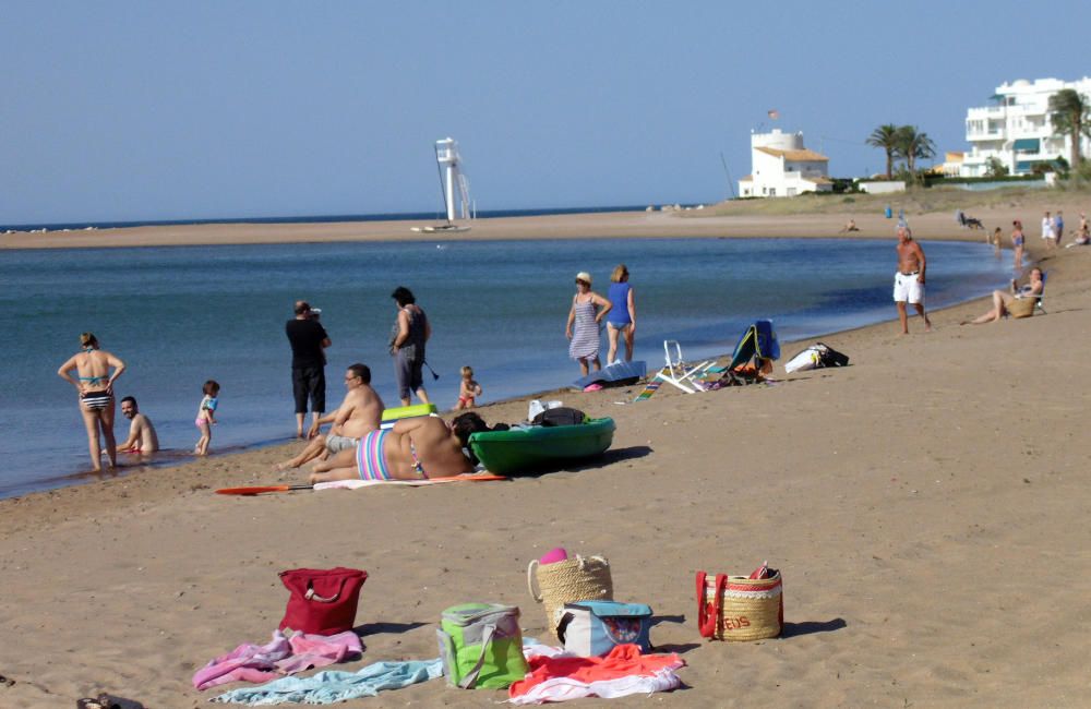 Molins, en Dénia, con bandera azul. Las playas de Les Bovetes, Les Marines y Marineta Cassiana, en la misma localidad, también tienen el distintivo.