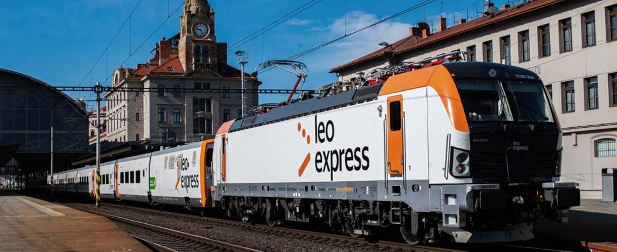 El tren de Leo Express, la filial de Renfe, que utilizará entre Praga y Bratislava los vagones retirados de Renfe