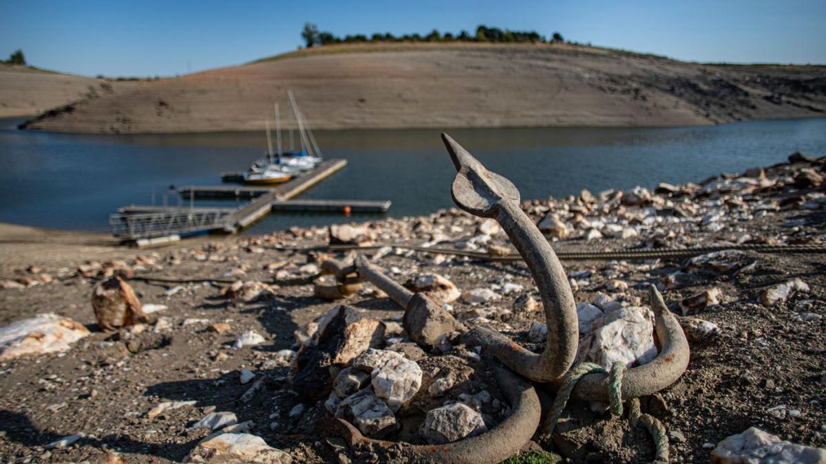 El embalse, durante el verano de 2021. |