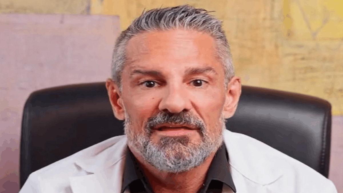 El profesional de la salud invita a hacer ejercicio, como mínimo, dos o tres veces a la semana