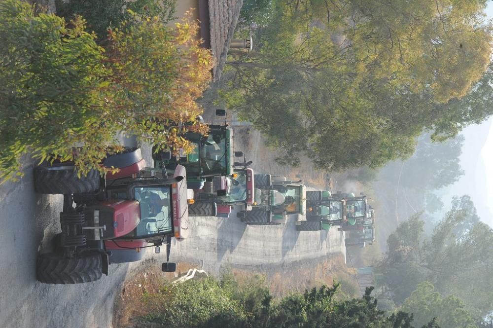 La protesta de agricultores a su paso por el Garru