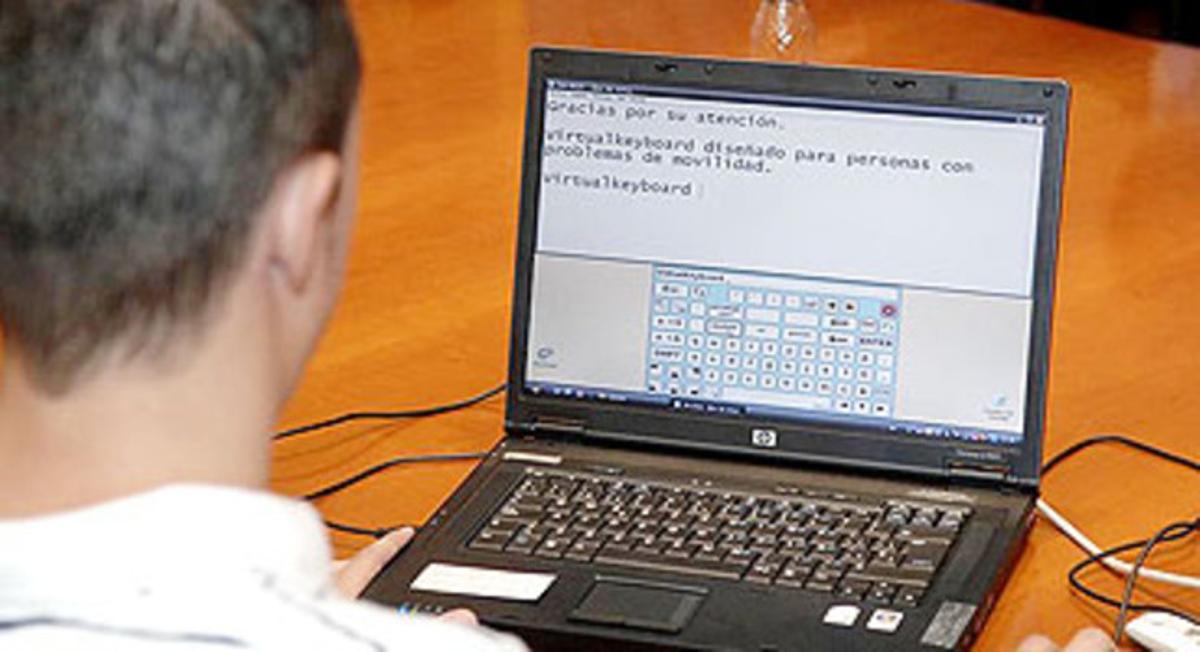 El teclat virtual, a la pantalla de l’ordinador El teclat virtual, a la pantalla de l’ordinador