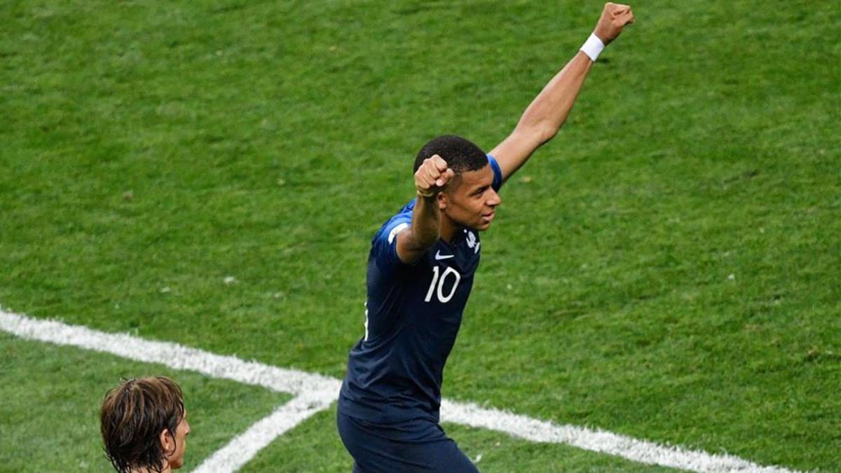 Kylian Mbappé logró el cuarto gol de los campeones