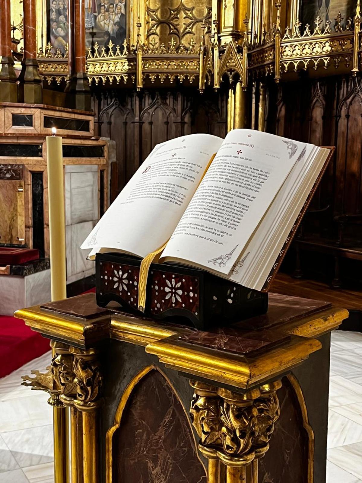 Celebración del Domingo de la Palabra 2025 en la parroquia de Santa Cruz de Madrid.