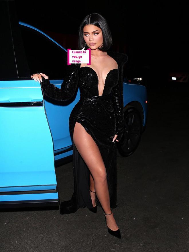 Kylie Jenner con vestido a lo Jessica Rabbit