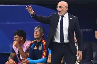 El amuleto sevillano que acompañará a Luis de la Fuente en la final del Mundial