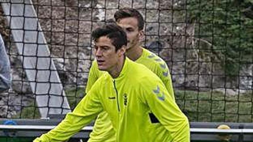 Martín Mantovani (con Curbelo detrás), en el entrenamiento de ayer.