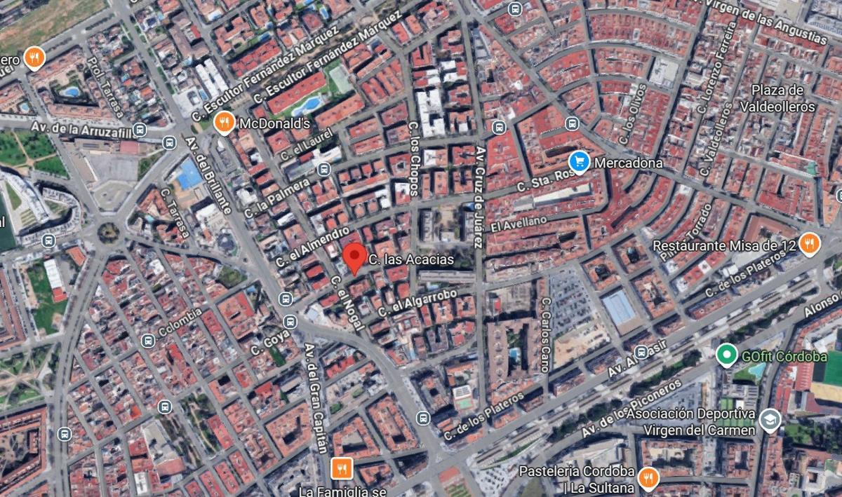Ubicación de la calle las Acacias, en el barrio de Santa Rosa, donde se produjo el incendio.