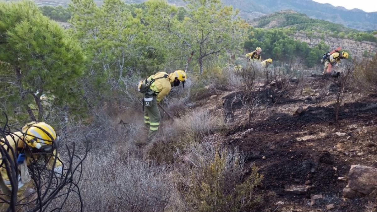 Controlado el incendio declarado en el monte Miravete de Torreagüera