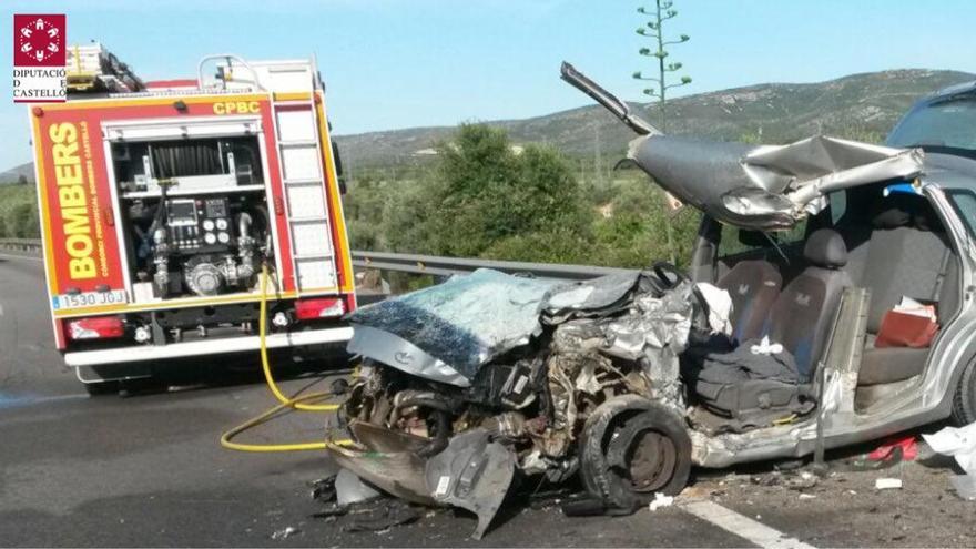 Un muerto y dos heridos en choque múltiple en la N-340 en Alcalá de Xivert